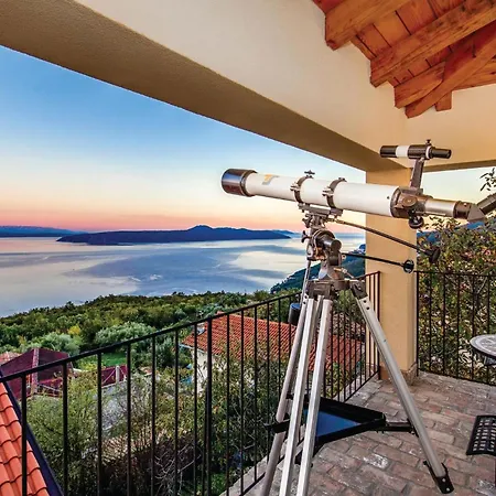 Holiday home Awesome In With Wifi Moscenicka Draga